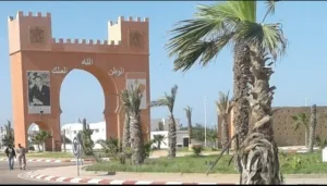 انتقادات لاذعة لجماعة المرسى بالعيون بسبب تدهور الخدمات وضعف الاستجابة لاحتياجات السكان