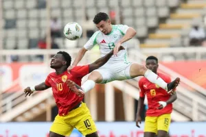 الجزائر تتعادل مع غينيا في الوقت القاتل بكأس أمم إفريقيا للمحليين