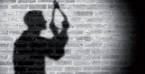 العثور على طالب جامعي مشنوق داخل منزل أسرته بالجديدة