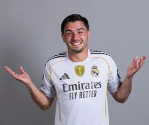 براهيم دياز يجدد عقده مع ريال مدريد ويؤكد دوره المحوري مع ألونسو