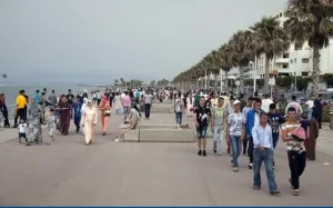 كورنيش الناظور بين شبكات التسول وعربات الباعة المتجولين