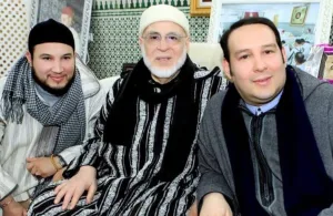 زلزال داخل الزاوية البودشيشية بسبب الإنقلاب … أبناء الشيوخ يناشدون الملك التدخل