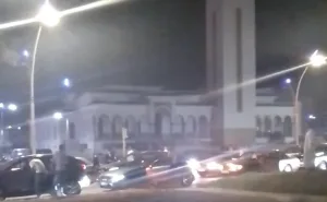 فيديو :   بعد موسى … الناظور تهتز مجددًا على زفاف “عيسى” … “موكب الجنون” يحوّل شارع 80 إلى حلبة أكشن هوليودية وطائرة درون في السماء تدون اللحظة  !