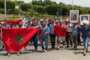 مزارعو القنب الهندي المقنن بغفساي يحتجون على تأخر صرف مستحقاتهم المالية ويطالبون بتدخل السلطات