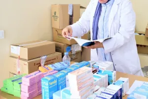 مجلس المنافسة يحقق في أسعار الأدوية وممارسات سوق أعلاف الدواجن