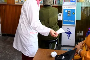 أطباء القطاع الحر يطالبون الحبابي بكشف أدلة اتهاماته حول علاقة بعض الأطباء بشركات الأدوية