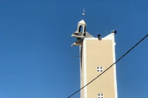 إيقاف هدم مسجد وجدار مركب رياضي بجامعة القاضي عياض في مراكش