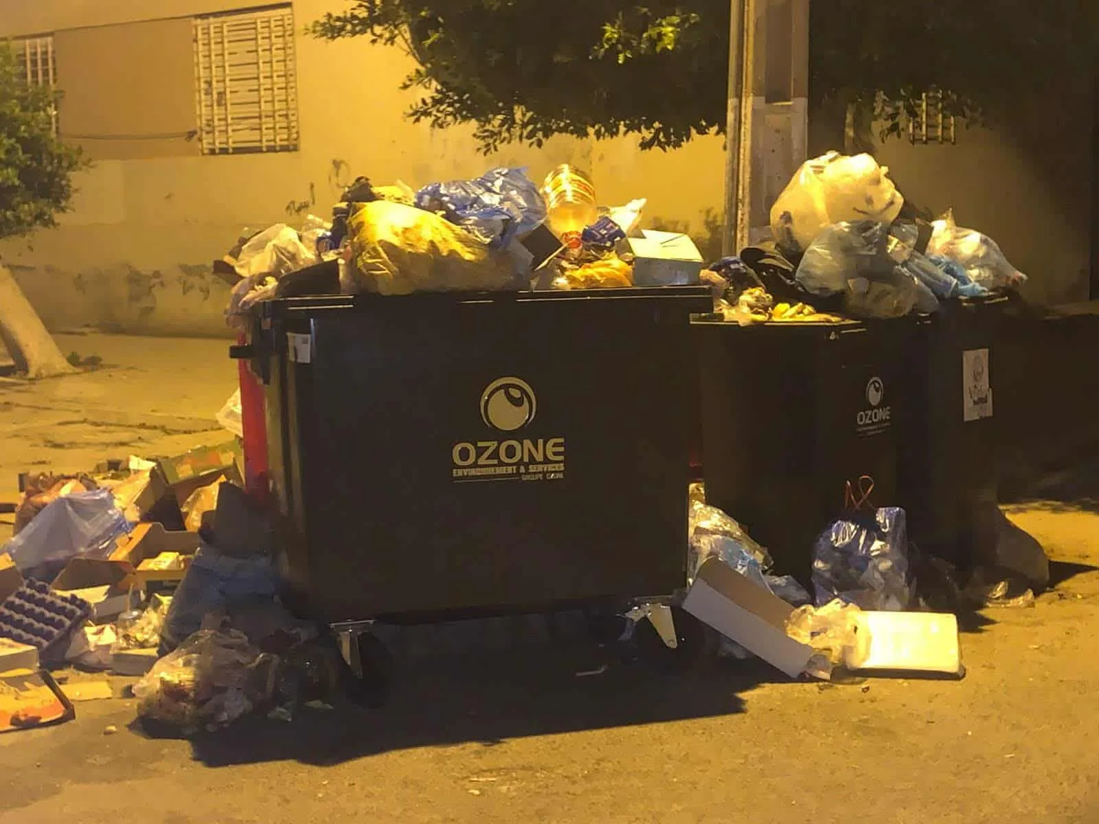 فضيحة في السعيدية :   صفقات مشبوهة تحول “الجوهرة الزرقاء” إلى مزبلة !
