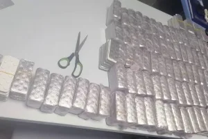 أمن باب سبتة يوقف مهرب كميات كبيرة من الأقراص المخدرة ويكشف شبكة دولية محتملة