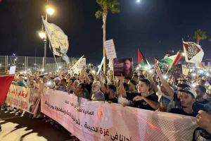 مسيرة ليلية حاشدة في طنجة نصرة لغزة ورفضاً للعدوان الإسرائيلي