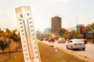 بني ملال تتصدر قائمة المدن المغربية الأكثر حرارة عالميًا بدرجة 46 مئوية