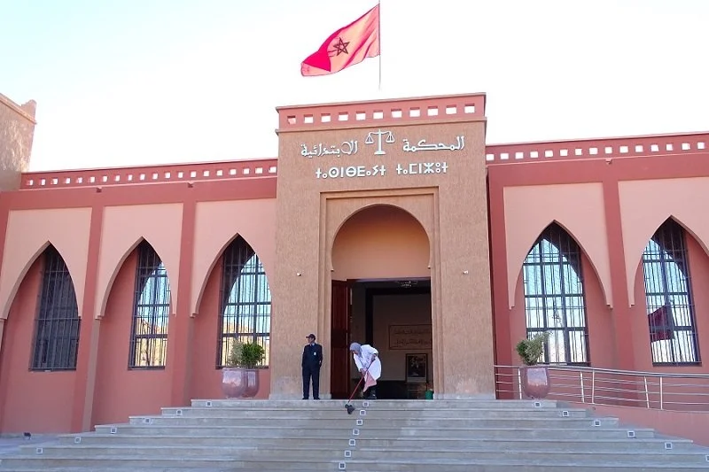 حكم بديل يثير الجدل بعد إدانة نصاب بتنغير