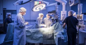 إنجاز طبي غير مسبوق بالمغرب وإفريقيا.. زراعة كلية بين فصائل دم غير متطابقة