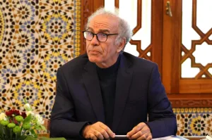 ابتسام لشكر وقضية الدين والسياسة.. نقد الشباب للوصاية الدينية