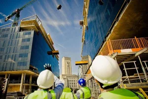 مقاولات صغيرة تنتقد السكوري وتُحمّله مسؤولية تعثراتها بعد أربع سنوات من “التشخيص”