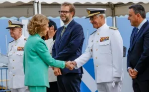 رئيس أركان البحرية الإسبانية يرد على “فوكس”: مهمتنا إنقاذ الأرواح لا صدّ قوارب المهاجرين