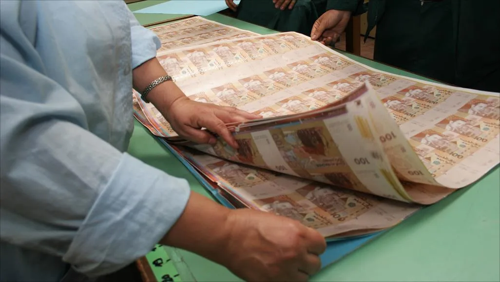 بين خفض الفائدة وتثبيتها.. بنك المغرب أمام لحظة الحسم في قراراته المقبلة