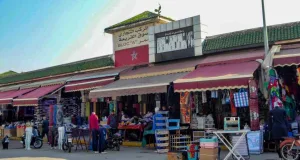جدل قانوني ومالي يحيط بسوق القريعة.. مطالب بأداء 15 مليار سنتيم لجماعة الدار البيضاء
