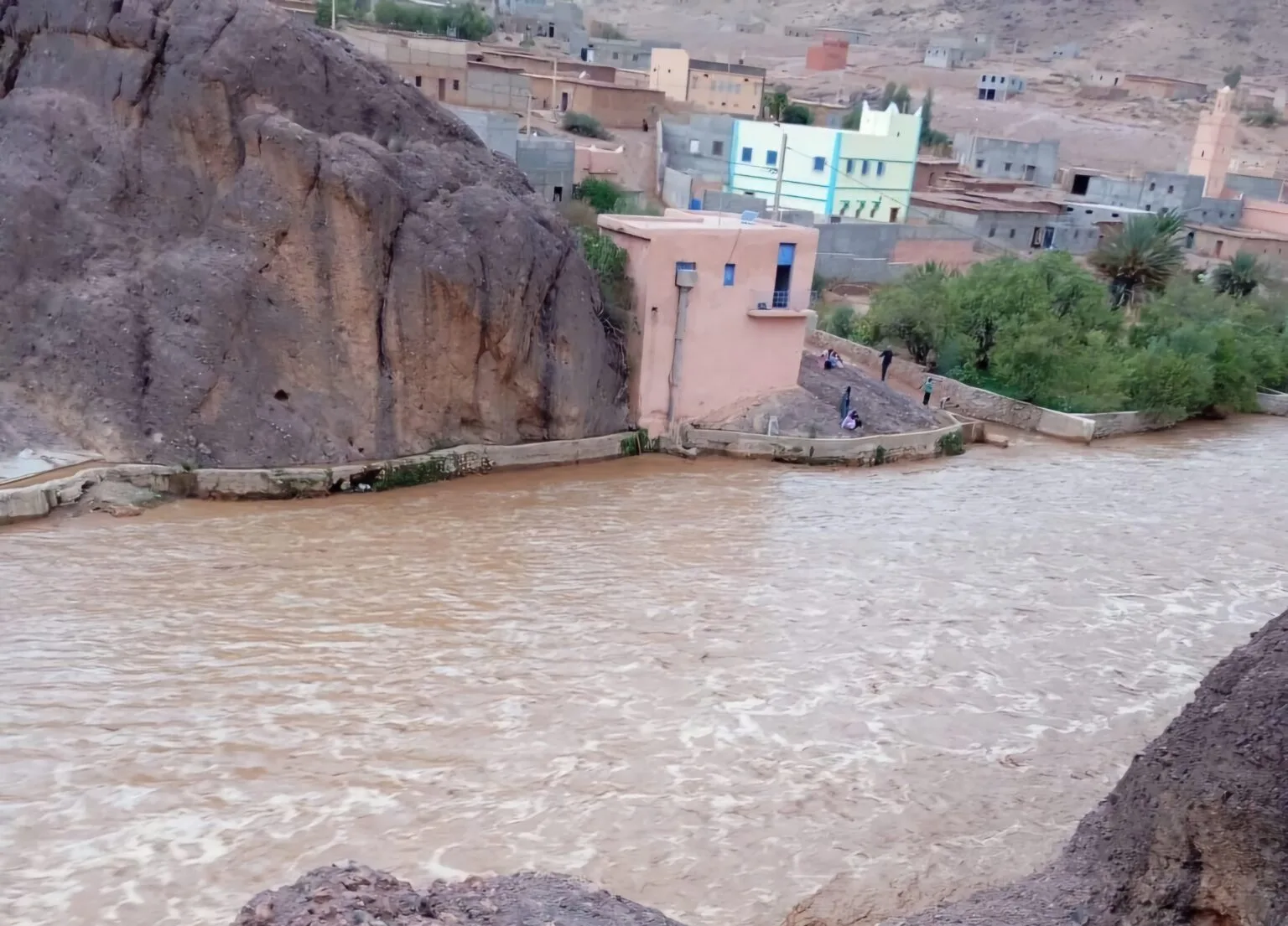 الظروف “الخطيرة” للتنقل المدرسي تفجر الغضب بورزازات.. وأصوات تنادي بحلول عاجلة