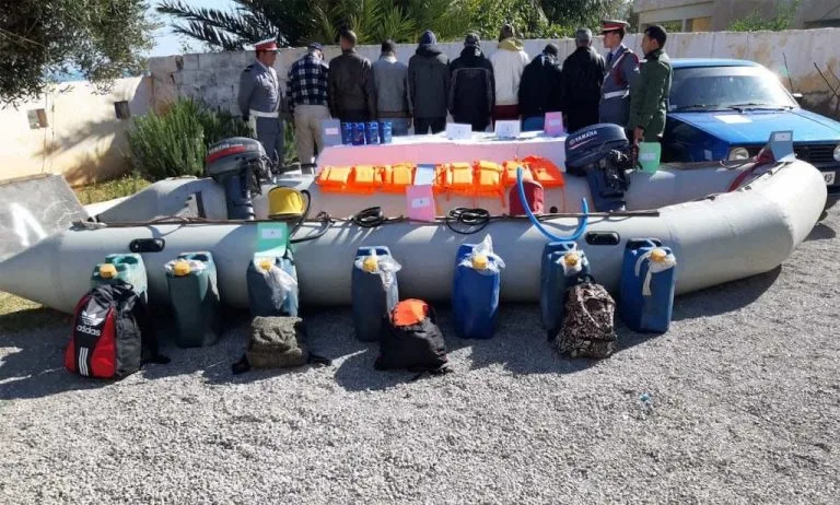 الدرك الملكي بكلميم يحبط شبكة تهريب دولية ويصادر طنين من الحشيش