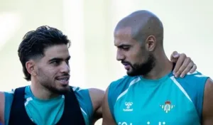 النجم المغربي الزلزولي يعود لإشعال المدرجات .… ريال بيتيس يستعيد “الزلزال” في توقيت حاسم
