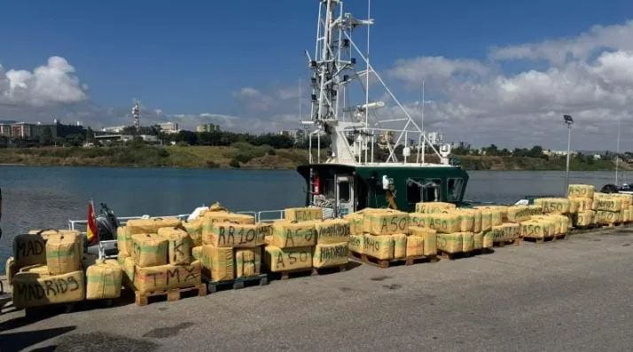 إسبانيا :    مطاردات في عرض المتوسط … والحشيش المغربي بين البحر والمزاد