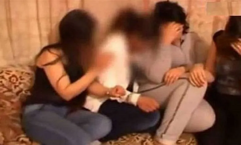 تفكيك شبكة للدعارة بفاس تنشط عبر موقع “أفري بابا” وتوقيف المتورطات
