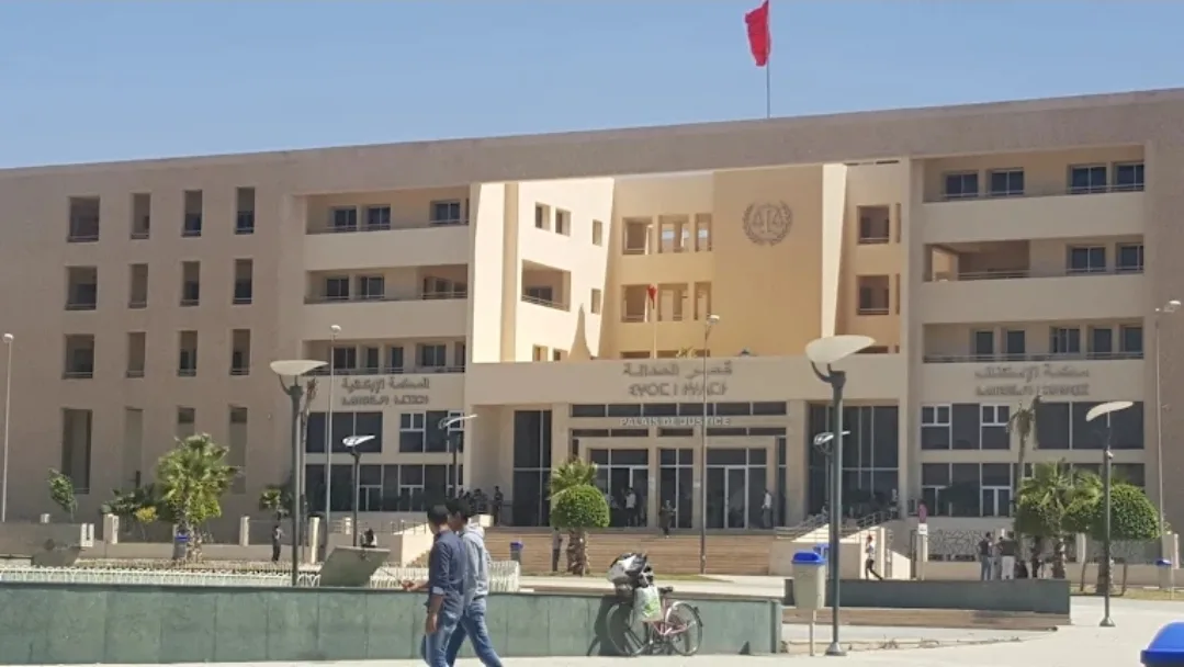 وجدة .. ضمنهم رئيس جماعة سابق ، استئناف محاكمة متهمين في ملف يتعلق بمافيا العقار