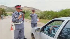 أخطر مجرم متابع في قضايا الضرب والإغتصاب والسرقة … “سكود” يسقط بقبضة الدرك الملكي بعد مطاردة هوليودية ببني درار ضواحي وجدة !