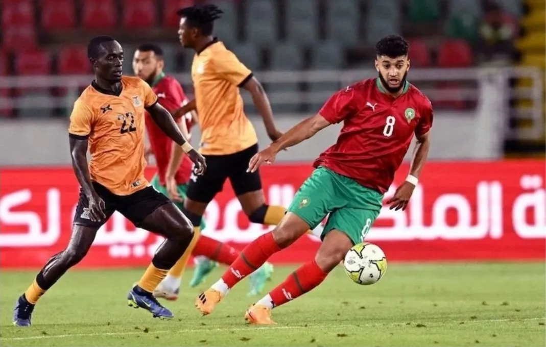 القناة الوحيدة التي ستنقل مباراة المنتخب الوطني المغربي ونظيره الزامبي بعد ظهر يومه الإثنين