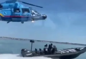 فيديو مثير :     مافيا المخدرات تضرب مروحية أمنية إسبانية خلال عملية مطاردة لزورق سريع بسواحل قادش شمال المغرب