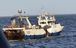 خمسة مفقودين في سواحل موريتانيا بعد غرق سفينة صيد إسبانية إثر اصطدامها مع سفينة روسية
