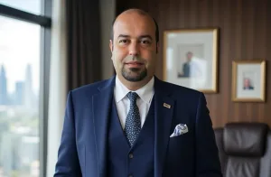 المكتب المسير لهلال الناظور لكرة القدم يتعزز بأشهر طبيب في القلب والشرايين