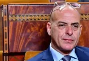 فيديو :    جماعة أكليم بإفليم بركان على صفيح ساخن  … عنف، فساد وسوء تسيير يجرّ الموظفين إلى الإضراب المفتوح