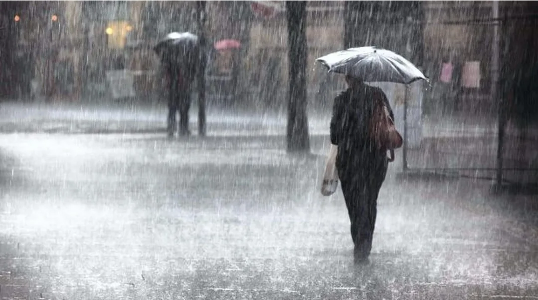 نشرة إنذارية :     أمطار قوية بجهة الشرق والأطلس