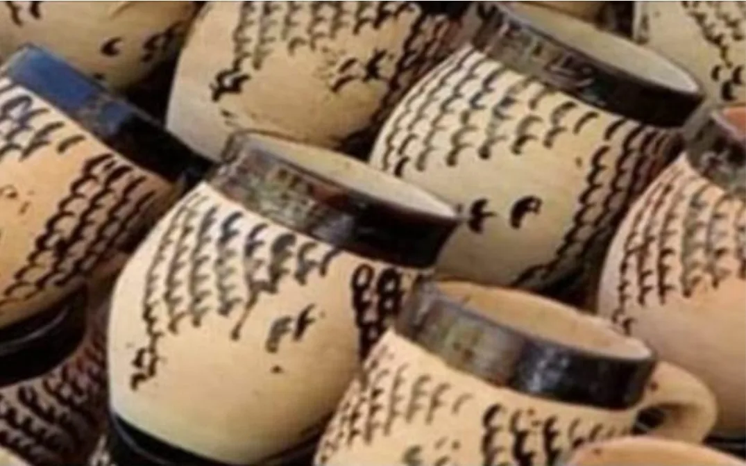 كؤوس مغربية تقليدية مزودة ب “القطران” تهدد الصحة العامة :     تحذير عاجل للمستهلكين