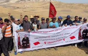 مسيرة احتجاجية لساكنة بوعروس بتاونات سيرا على الأقدام نحو فاس بسبب العطش والتهميش