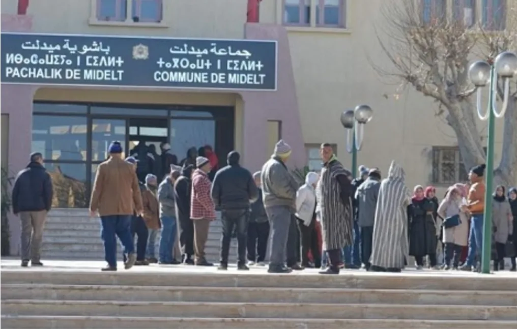 فضيحة مدوية تهز ميدلت  .. إدانة رئيس جماعة سابق ونوابه من احزاب التحالف الحكومي في قضايا فساد وتبديد أموال عامة !