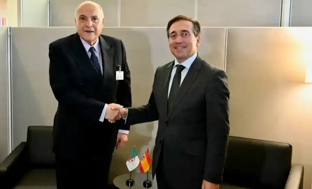 وزير خارجية إسبانيا في لقائه بنظيره الجزائري يشترط عليه عدم التطرق لقضية الصحراء المغربية
