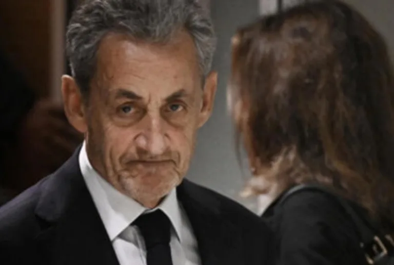 بعد إدانته ب 5 سنوات سجنا … ساركوزي :    سأدخل السجن ورأسي مرفوع لأنني مظلوم