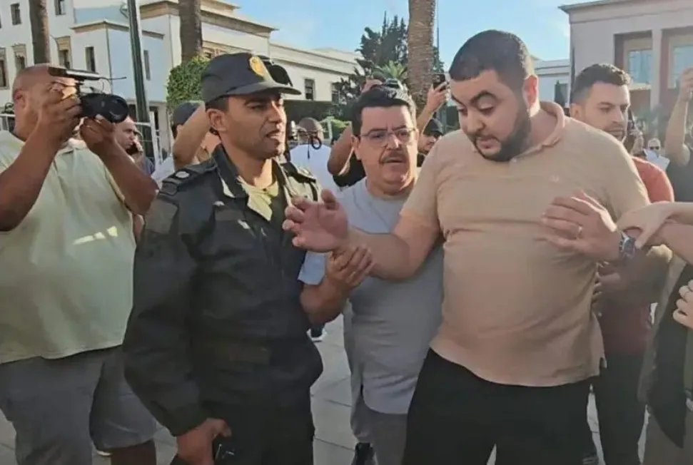 بعد إعتقالهم وإخضاعهم لتحقيق معمق لساعات … السلطات الرباط تفرج عن المهداوي ومن معه