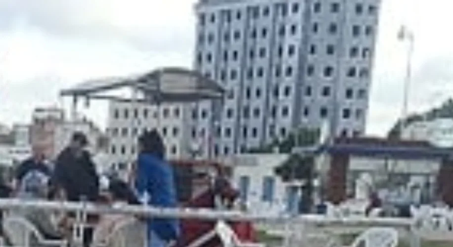قرار بتحطيم عمارة “بوشعر” على كورنيش الناظور وتقليص طوابق بنايات أخرى