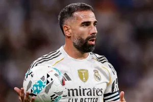 إصابة كارفخال تهدد دفاع ريال مدريد بعد الخسارة أمام أتلتيكو