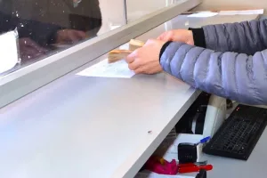حملة تفتيش واسعة تكشف شبهات مضاربة وتبادل عملات غير قانوني بالبيضاء وطنجة ومراكش وفاس