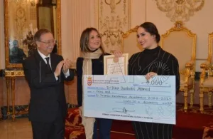 سبتة المحتلة ترصد 10 آلاف يورو لتكريم نخبتها الطلابية: جوائز التميز الأكاديمي 2025 رسالة تحدٍ وطموح لتحفيز شبابها على التفوق