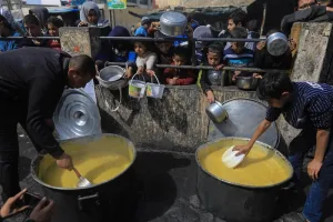 الجوع.. مرآة تكشف هشاشة الحضارة وسقوطها الأخلاقي