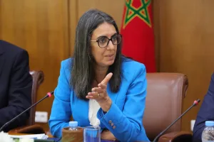 الحكومة تؤكد أن إحداث درجة جديدة للمتصرفين يدخل ضمن الحوار الاجتماعي