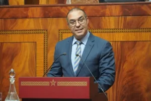 احتجاجات الصحة العمومية تتصاعد بأكادير والمناطق المجاورة.. أوزين يتساءل عن جدوى ميزانية ضخمة بلا أثر