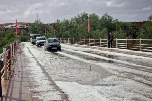 نشرة إنذارية: اضطرابات جوية قوية وزخات رعدية مرتقبة في عدة مناطق