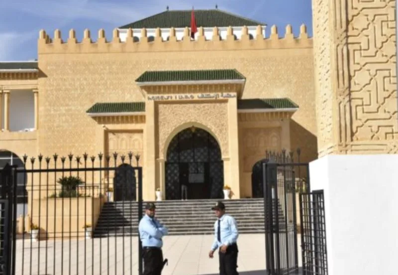 فاس.. محاكمة مثيرة لمسؤولين محليين ورجال أعمال بتهم فساد ورشوة